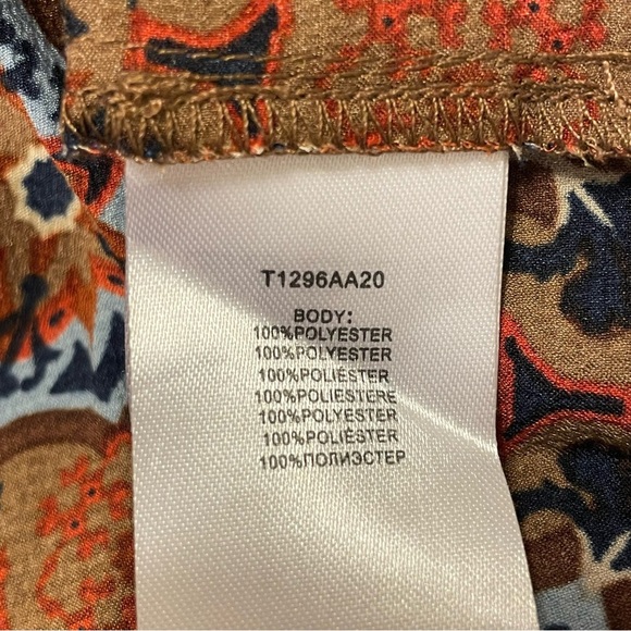 MOLLY BRACKEN Printed Long Sleeve Blouse in Mozaic Camel - Picture 5 of 6